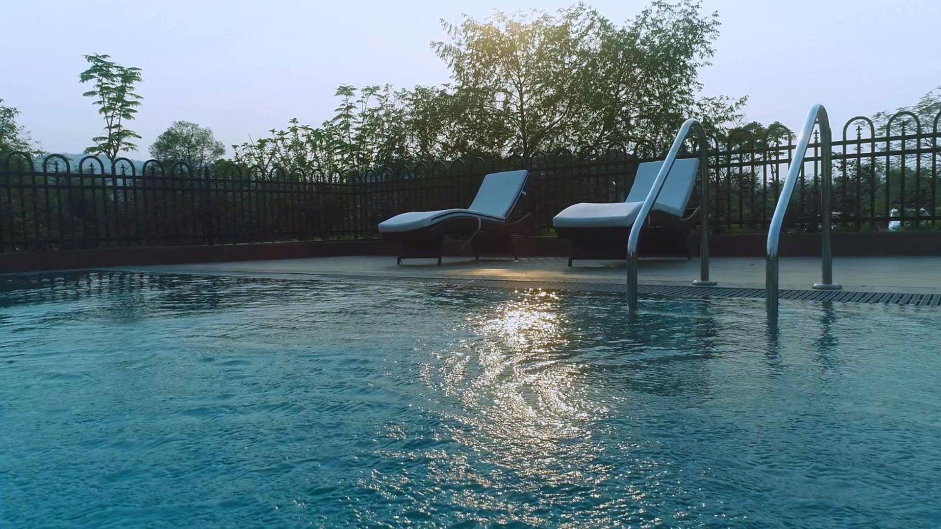 Vaani Greens Wildlife Resort, Kaziranga Kuthari Buitenkant foto